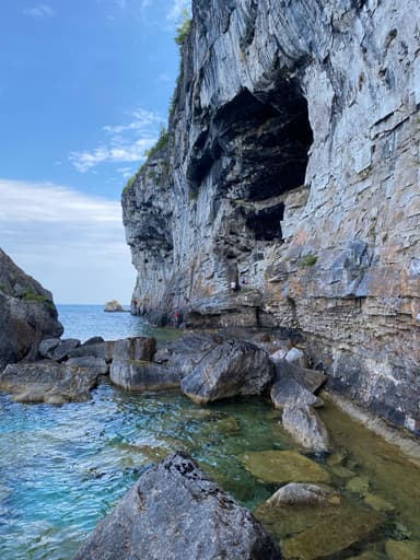 amateur explorer image